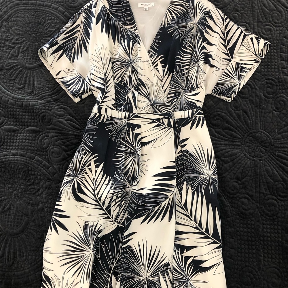 Equipment Silk Tavine Palm Print Wrap Dress